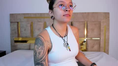 Kitty Rave online show from 09/18/25, 12:51