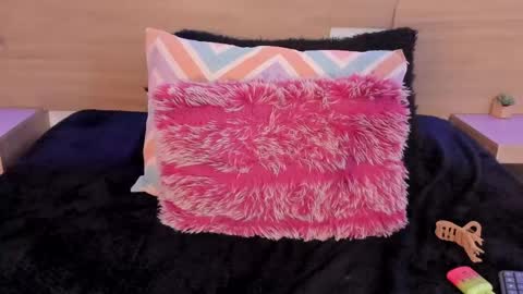 kitty online show from 04/20/26, 02:20