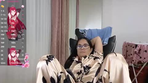 kittybabe0528 online show from 10/26/25, 08:37