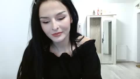 Kitty online show from 11/24/25, 01:22