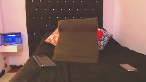 paola online show from 12/01/24, 04:29