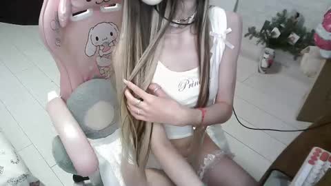 Snapshot of kittybounty chatting on 02/15/25, 02:04 KittyBounty online show from 02/15/25, 02:04