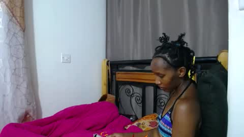 Snapshot of kittyfay_ chatting on 04/18/26, 07:58 Fay online show from 04/18/26, 07:58