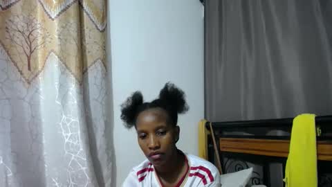 Snapshot of kittyfay_ chatting on 04/28/26, 11:21 Fay online show from 04/28/26, 11:21