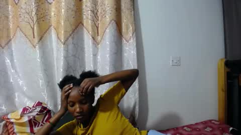 Snapshot of kittyfay_ chatting on 06/02/26, 10:01 Fay online show from 06/02/26, 10:01