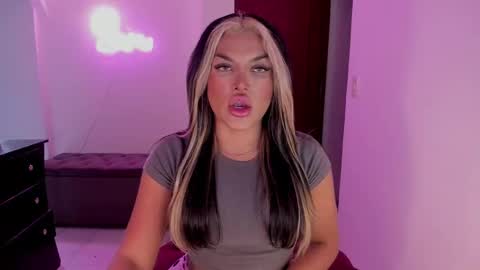 Sari bell online show from 02/08/25, 12:39