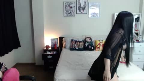 Isabel online show from 02/09/25, 08:34