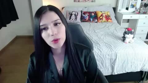 Isabel online show from 11/05/25, 03:06