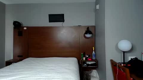 Snapshot of kittykat_1999 chatting on 02/09/25, 05:33 kittykat 1999 online show from 02/09/25, 05:33