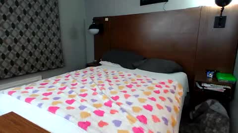 Snapshot of kittykat_1999 chatting on 02/24/25, 03:12 kittykat 1999 online show from 02/24/25, 03:12