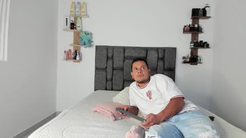 kittymaxsteel__ online show from 02/21/25, 07:32