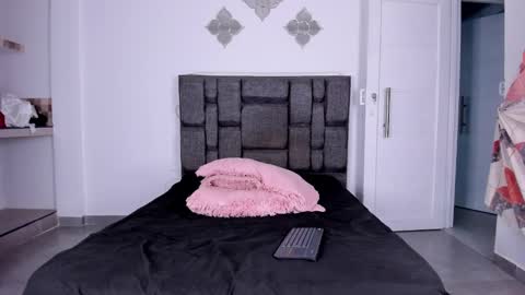 kittymaxsteel__ online show from 03/08/25, 11:28