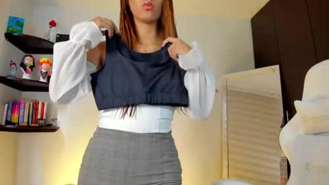 kitty online show from 10/04/25, 08:51