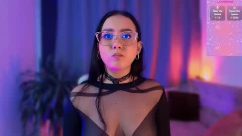 Sophie online show from 10/21/25, 11:27