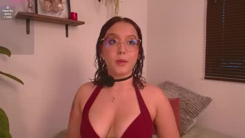 Sophie online show from 04/26/26, 10:07