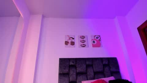 kitty online show from 03/25/26, 06:03