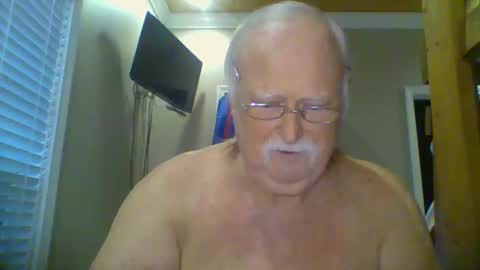 Snapshot of kittywaper chatting on 10/24/25, 11:23 kittywaper online show from 10/24/25, 11:23