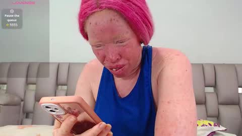 kittywhiteass online show from 11/12/25, 02:39