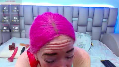 kittywhiteass online show from 12/04/25, 07:17