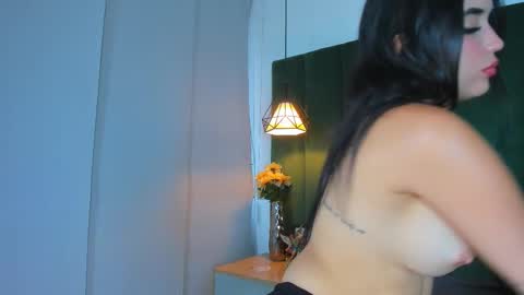 K I T T Y Y  online show from 10/03/25, 08:39