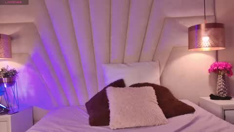 Kitty Hill online show from 04/20/26, 12:46