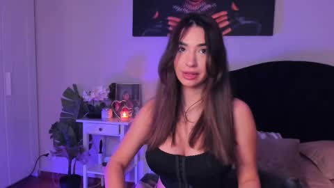 Erika online show from 02/10/25, 04:58