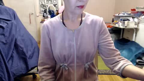 KiuminBerry online show from 01/14/25, 03:47