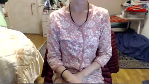 KiuminBerry online show from 10/11/25, 03:54