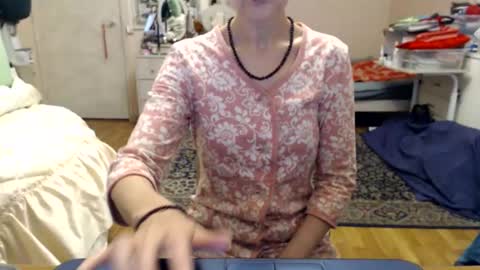 KiuminBerry online show from 10/20/25, 10:38