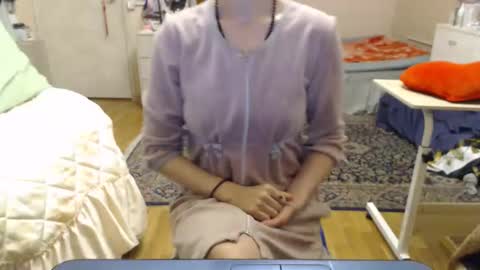 KiuminBerry online show from 11/22/25, 02:27