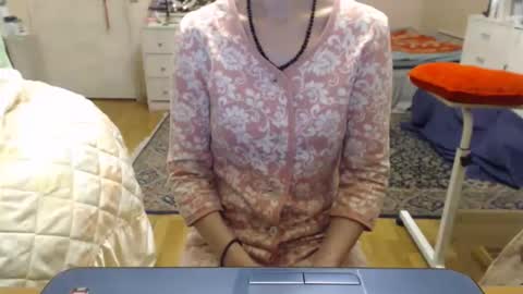 KiuminBerry online show from 11/26/25, 05:36