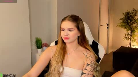 Snapshot of kivaa_rice chatting on 02/08/26, 09:23 Kivaa Rice GTM2 0300am-945am Mon Wed Thu Fri Sat. online show from 02/08/26, 09:23