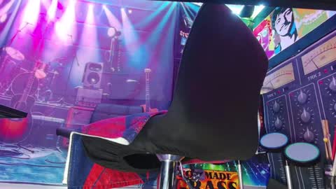 kiveuxmakeu online show from 12/25/24, 02:03