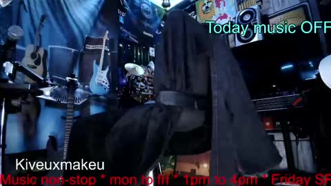kiveuxmakeu online show from 04/16/26, 05:58