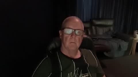 kiwi240759 online show from 03/25/26, 12:16