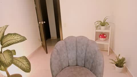 Little piece of fruit online show from 12/18/24, 11:51