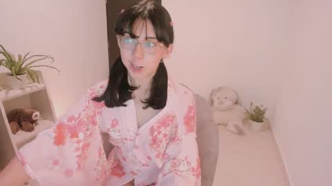 Little piece of fruit online show from 01/15/25, 11:08