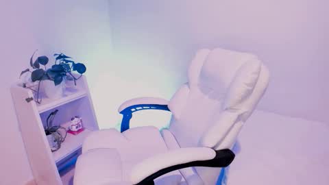 Little piece of fruit online show from 11/28/25, 12:46