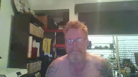 Snapshot of kiwi_boss61 chatting on 01/10/25, 09:02 kiwi_boss61 online show from 01/10/25, 09:02