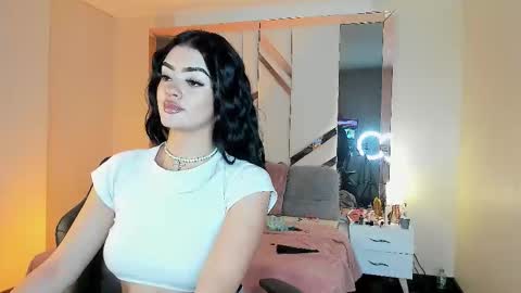 Kiwi online show from 12/17/25, 11:27