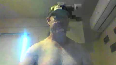 kiwiguy19773 online show from 12/08/24, 02:28