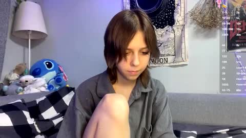 Luna online show from 12/03/25, 09:24