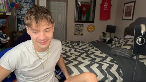 Kyle online show from 12/17/24, 03:49