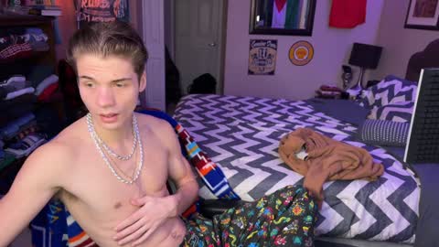 Kyle online show from 01/21/25, 01:43