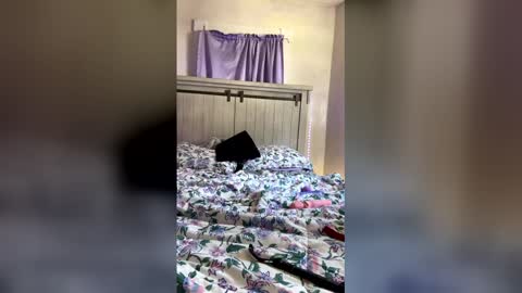 Snapshot of kkrazyy chatting on 03/25/26, 04:46 kkrazyy online show from 03/25/26, 04:46