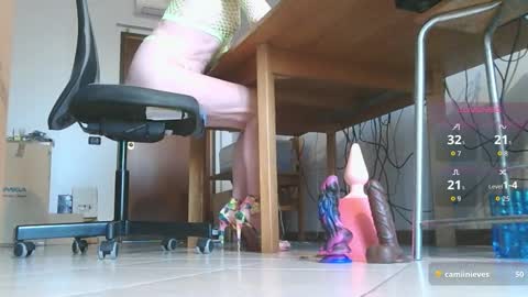 Klaudia online show from 09/28/25, 05:24