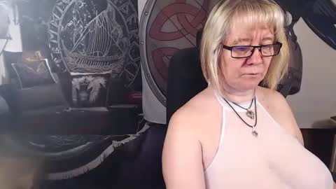 Michelle online show from 03/10/25, 05:18