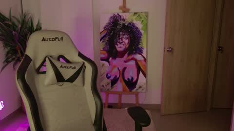 Christina online show from 10/17/25, 01:20