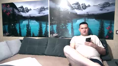 Kleosnow online show from 10/01/25, 08:20