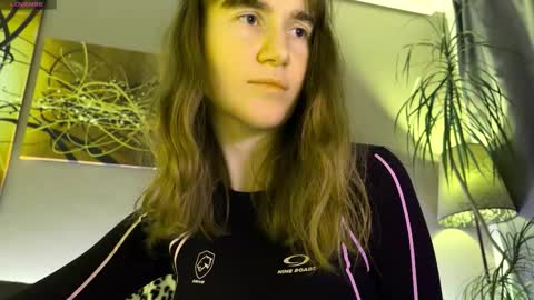 Kleya online show from 12/20/25, 10:17